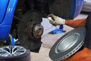 Замена тормозных дисков Geely GC6  